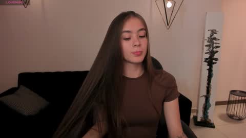  Maia  online show from 10-15-25, 07:14