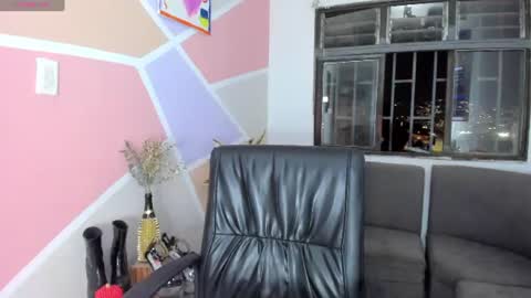 Snapshot of maiaconnor chatting on 07-09-26, 02:26 online show from 07-09-26, 02:26
