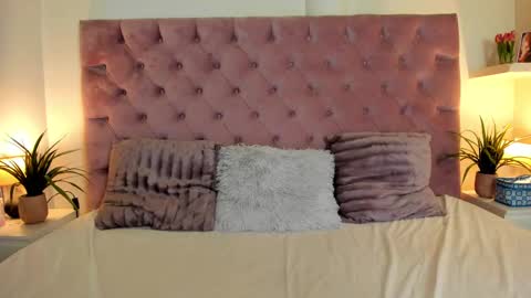  Maia  online show from 02-25-25, 09:02