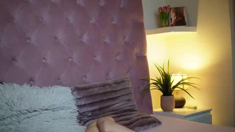  Maia  online show from 01-15-26, 08:56