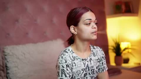  Maia  online show from 04-10-26, 08:57