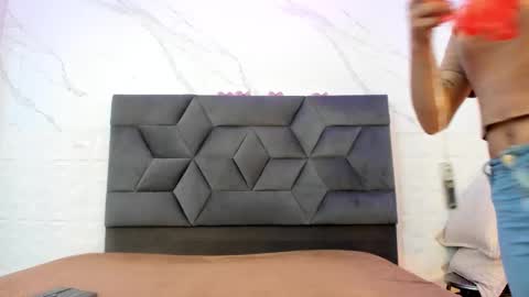 Maia  online show from 02-12-26, 11:49