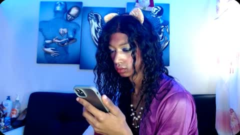 Snapshot of maidi_hot chatting on 02-06-25, 03:31 Bella Maidi online show from 02-06-25, 03:31