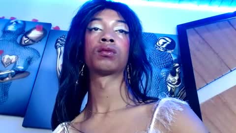 Snapshot of maidi_hot chatting on 03-06-25, 07:54 Bella Maidi online show from 03-06-25, 07:54