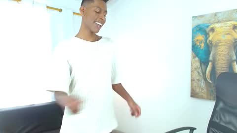 Snapshot of maiki18 chatting on 02-07-26, 09:40 I am Maik online show from 02-07-26, 09:40