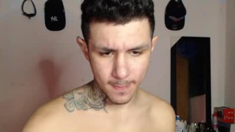 Snapshot of maikjameshot chatting on 11-28-25, 06:38 maikjameshot online show from 11-28-25, 06:38