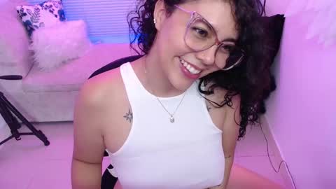 Snapshot of mailywindsor chatting on 10-01-25, 08:37 Maily online show from 10-01-25, 08:37