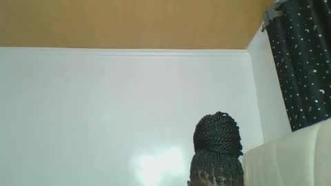 maira luv1 online show from 02-25-26, 09:19