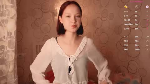 Snapshot of maisiemiller chatting on 10-21-25, 07:03 Maisie online show from 10-21-25, 07:03