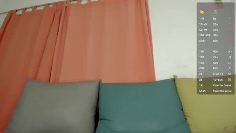 Snapshot of maison_sofiaa chatting on 02-04-25, 05:10 online show from 02-04-25, 05:10