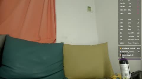 Snapshot of maison_sofiaa chatting on 02-11-25, 08:58 online show from 02-11-25, 08:58