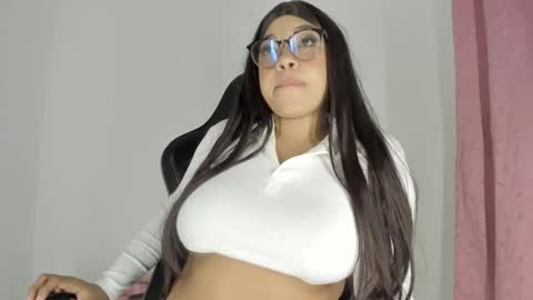    online show from 03-23-26, 03:43