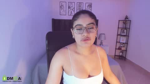 Maite online show from 09-10-25, 03:39