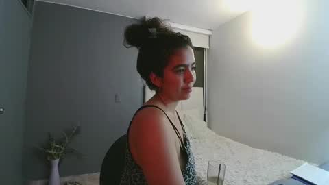 Snapshot of maithe_perroni chatting on 03-10-25, 12:07 Lauu online show from 03-10-25, 12:07