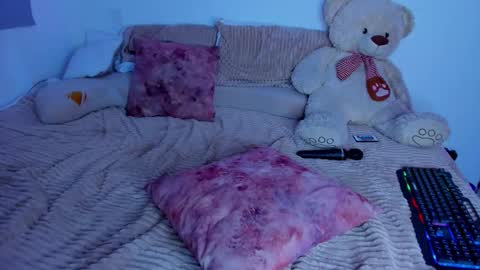 Snapshot of majo_gallego chatting on 11-18-25, 09:52 majito online show from 11-18-25, 09:52