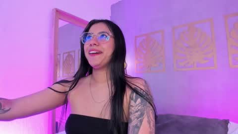 MAJO ROSE  online show from 11-18-25, 06:45