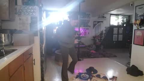 Snapshot of makaylamoonn chatting on 11-03-25, 08:10 makaylamoonn online show from 11-03-25, 08:10