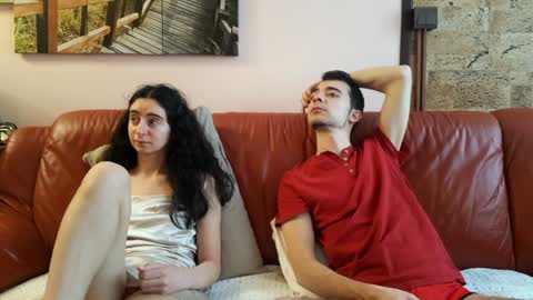 Snapshot of make_me_feel chatting on 01-11-25, 01:53 Lena Ian online show from 01-11-25, 01:53