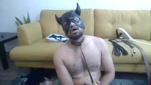 Snapshot of makeyousatisfied12 chatting on 01-06-25, 10:47 Rakesh Slave online show from 01-06-25, 10:47