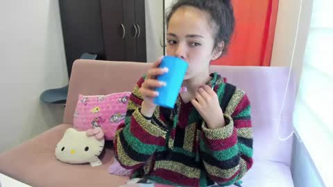 Snapshot of mal_norma chatting on 01-06-25, 04:13 Mal Norma online show from 01-06-25, 04:13