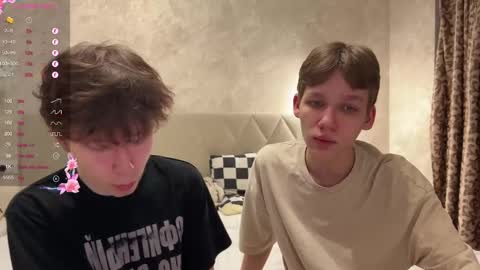 Snapshot of malcolm_yang chatting on 12-19-24, 06:01 Tom and Mark 3 online show from 12-19-24, 06:01