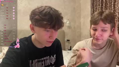 Snapshot of malcolm_yang chatting on 12-21-24, 05:40 Tom and Mark 3 online show from 12-21-24, 05:40