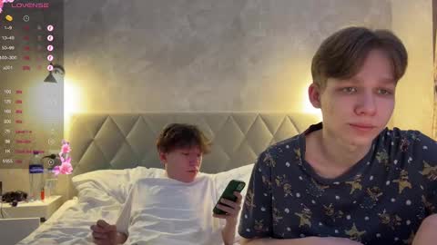 Snapshot of malcolm_yang chatting on 02-02-25, 03:39 Tom and Mark 3 online show from 02-02-25, 03:39