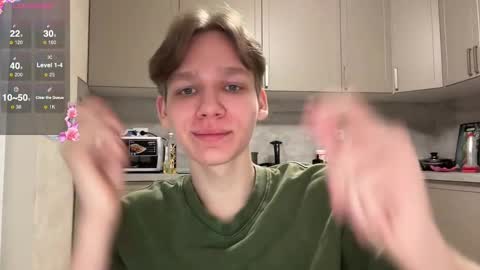 Snapshot of malcolm_yang chatting on 02-16-25, 07:49 Tom and Mark 3 online show from 02-16-25, 07:49