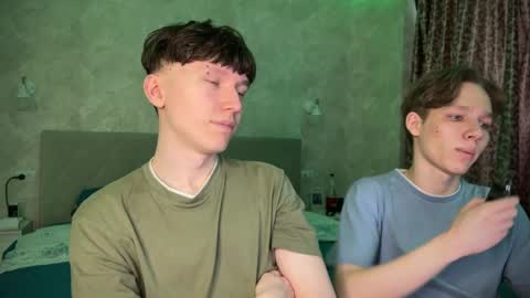 Snapshot of malcolm_yang chatting on 02-24-25, 02:04 Tom and Mark 3 online show from 02-24-25, 02:04