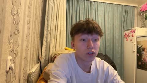 Snapshot of malcolm_yang chatting on 09-18-25, 05:48 Tom and Mark 3 online show from 09-18-25, 05:48