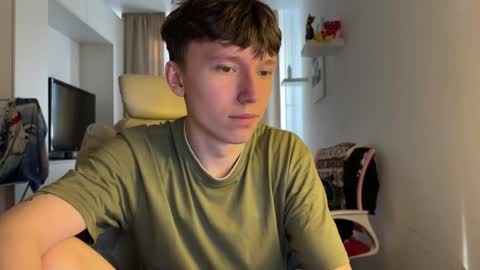 Snapshot of malcolm_yang chatting on 09-26-25, 01:59 Tom and Mark 3 online show from 09-26-25, 01:59