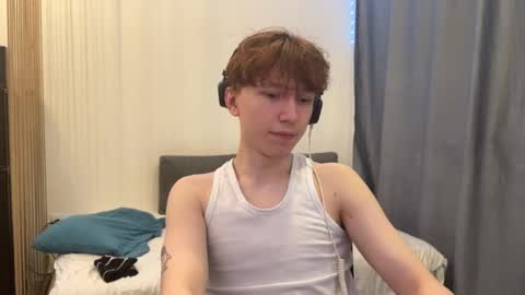 Snapshot of malcolm_yang chatting on 01-10-26, 05:48 Tom and Mark 3 online show from 01-10-26, 05:48