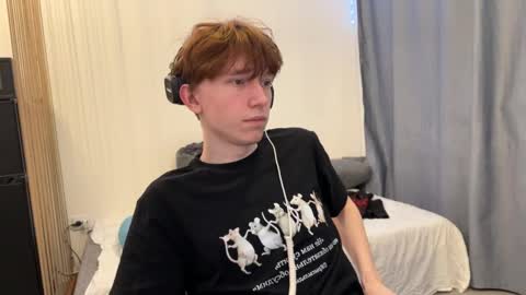 Snapshot of malcolm_yang chatting on 01-19-26, 02:21 Tom and Mark 3 online show from 01-19-26, 02:21