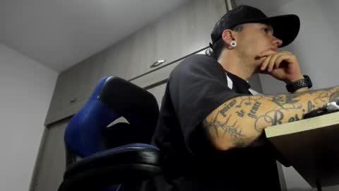 ADAM         online show from 10-30-25, 03:52