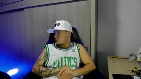 ADAM         online show from 01-12-26, 10:48