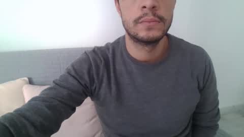 Snapshot of maleboyz chatting on 01-03-25, 11:46 Boybi online show from 01-03-25, 11:46