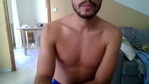 Snapshot of maleboyz chatting on 09-25-25, 10:52 Boybi online show from 09-25-25, 10:52