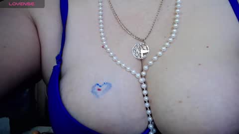 Snapshot of maleficentgold chatting on 03-05-25, 10:55 Madlen online show from 03-05-25, 10:55