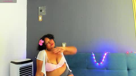 malenaheaven online show from 12-13-25, 07:53