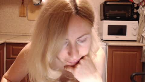 Malena online show from 03-31-26, 09:15