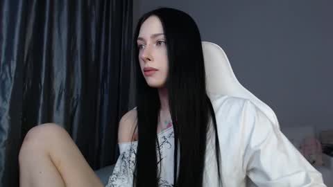 piu online show from 03-18-26, 04:54