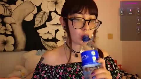 Mar  Alicia     Rosie  v A L I C I A W I T C -  Meg Cherie online show from 02-10-26, 03:43