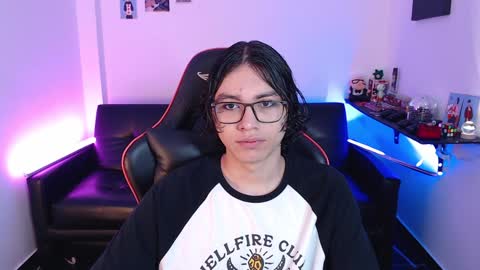 Snapshot of malik_harrison_ chatting on 12-16-24, 03:00 Malik  online show from 12-16-24, 03:00