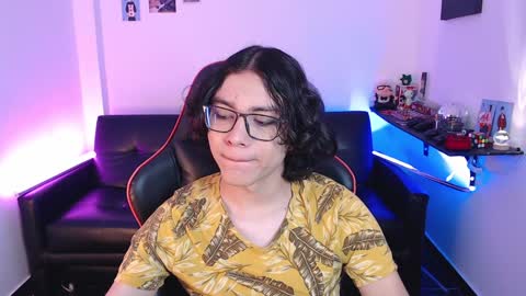 Snapshot of malik_harrison_ chatting on 12-17-24, 02:55 Malik  online show from 12-17-24, 02:55