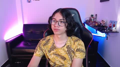 Snapshot of malik_harrison_ chatting on 01-10-25, 12:06 Malik  online show from 01-10-25, 12:06