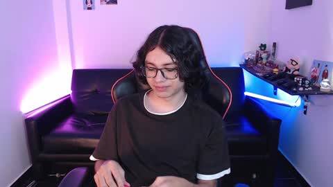 Snapshot of malik_harrison_ chatting on 01-11-25, 01:53 Malik  online show from 01-11-25, 01:53