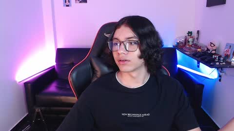 Snapshot of malik_harrison_ chatting on 01-17-25, 04:15 Malik  online show from 01-17-25, 04:15