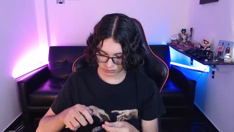 Snapshot of malik_harrison_ chatting on 01-27-25, 02:35 Malik  online show from 01-27-25, 02:35