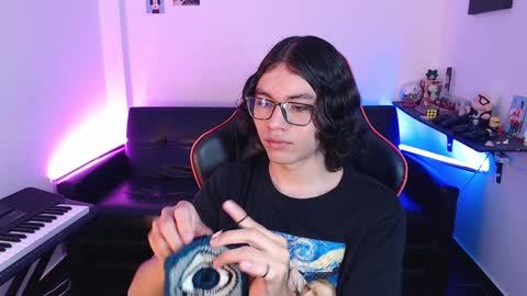 Snapshot of malik_harrison_ chatting on 02-05-25, 03:52 Malik  online show from 02-05-25, 03:52