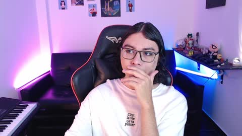 Snapshot of malik_harrison_ chatting on 02-08-25, 02:16 Malik  online show from 02-08-25, 02:16